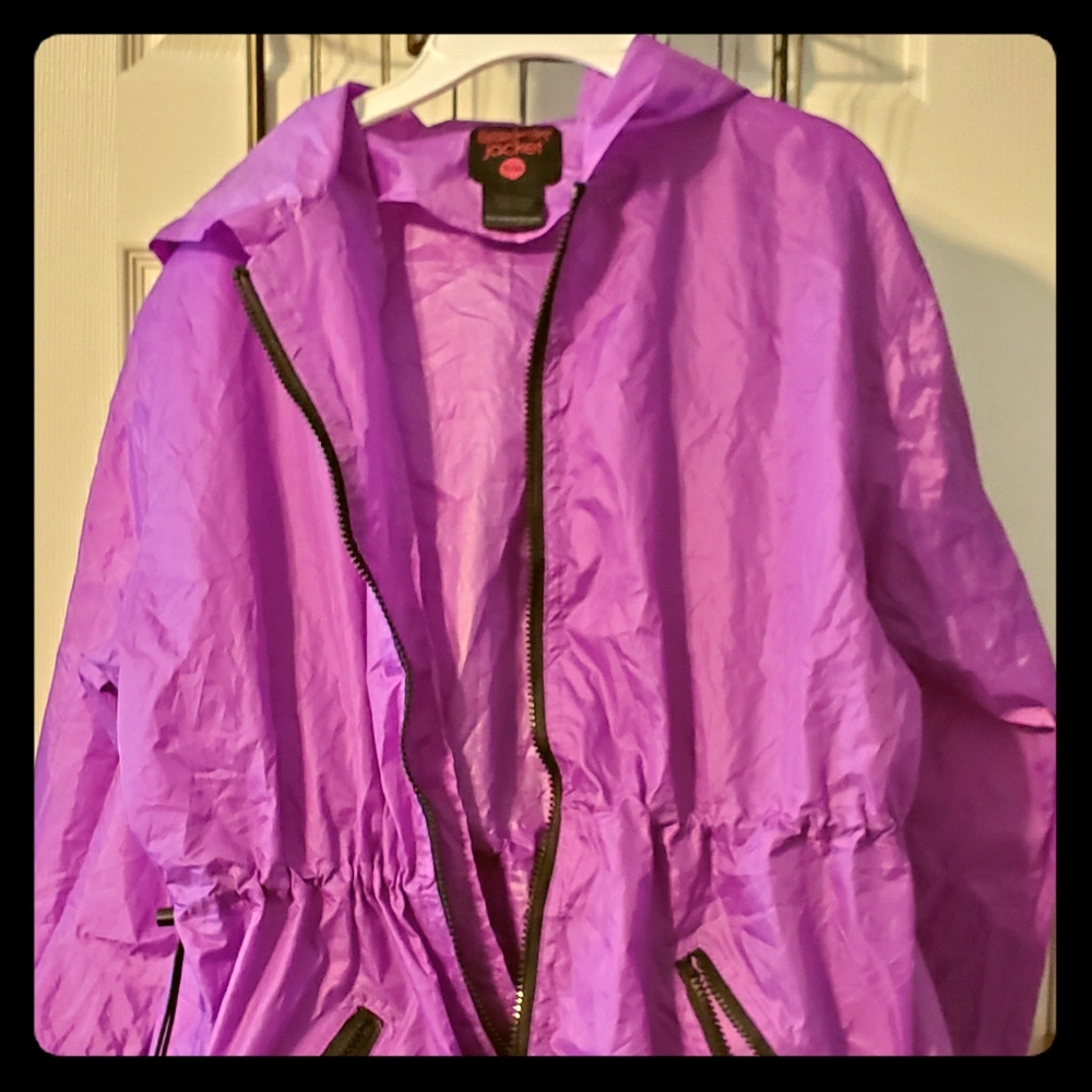 Lightweight Windbreaker